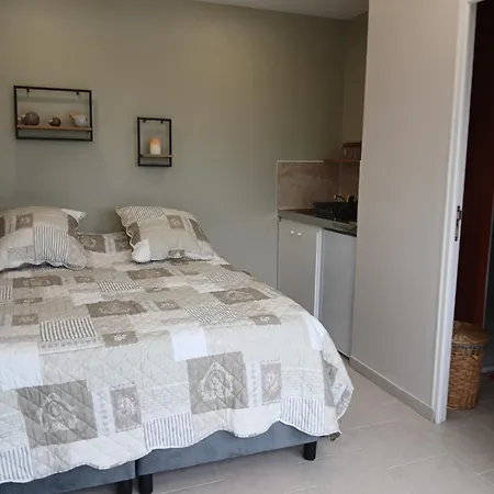 La Chambrée * Leschelle